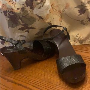 Franco Sarto wooden low heel black leather.